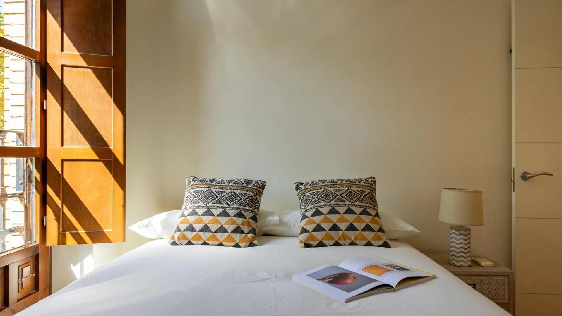 Charming 2 Bedroom Apartment At Sevilla City Center By Ocityzen 0*, Seville Spain
